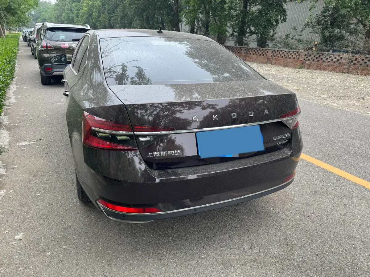 2019 Skoda Superb 2.0T 186HP L4 7DCT,autocango,china used car exporter,china ev exporter,chinese used car exporter,chinese used ev exporter