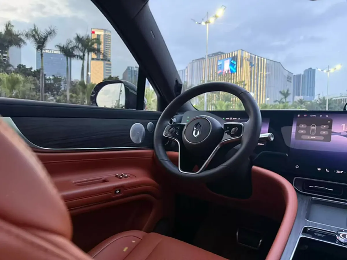 2024 AITO AITO M9 1.5T 152HP L4 REEV 42KWH,autocango,china used car exporter,china ev exporter,chinese used car exporter,chinese used ev exporter