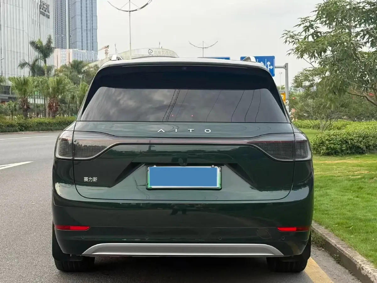 2024 AITO AITO M9 1.5T 152HP L4 REEV 42KWH,autocango,china used car exporter,china ev exporter,chinese used car exporter,chinese used ev exporter