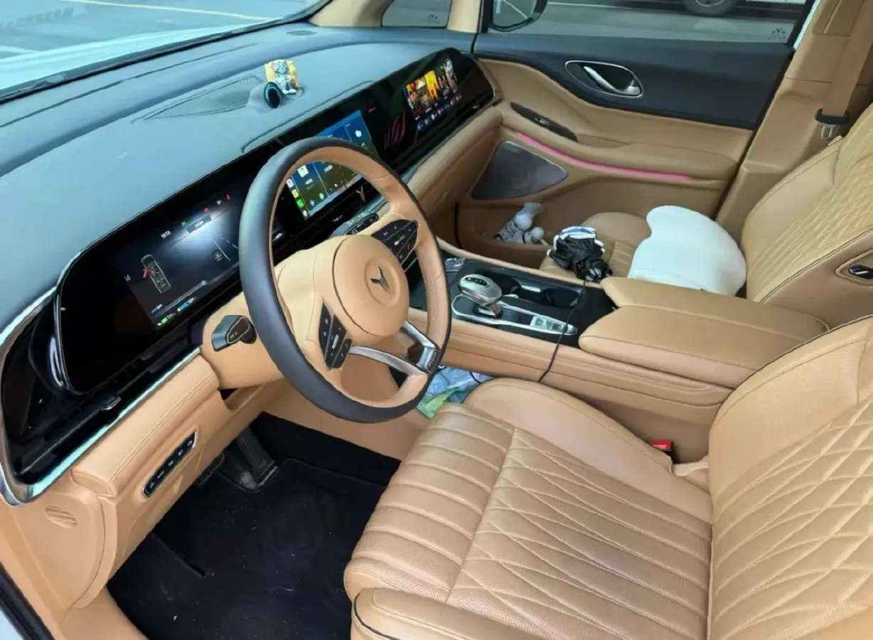 2022 Voyah Dream 1.5T 136HP L4 PHEV 25.57KWH,autocango,china used car exporter,china ev exporter,chinese used car exporter,chinese used ev exporter
