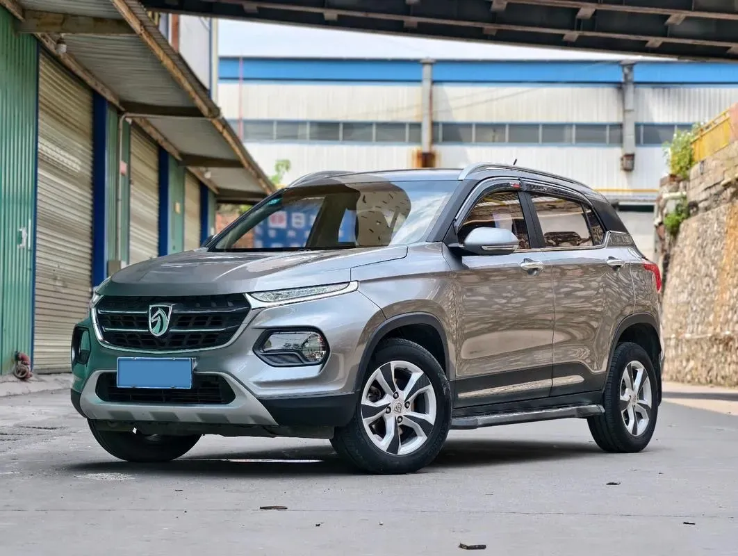 2017 HaiMa S5 Young Edition 1.6L 122HP L4 5MT,autocango,china used car exporter,china ev exporter,chinese used car exporter,chinese used ev exporter