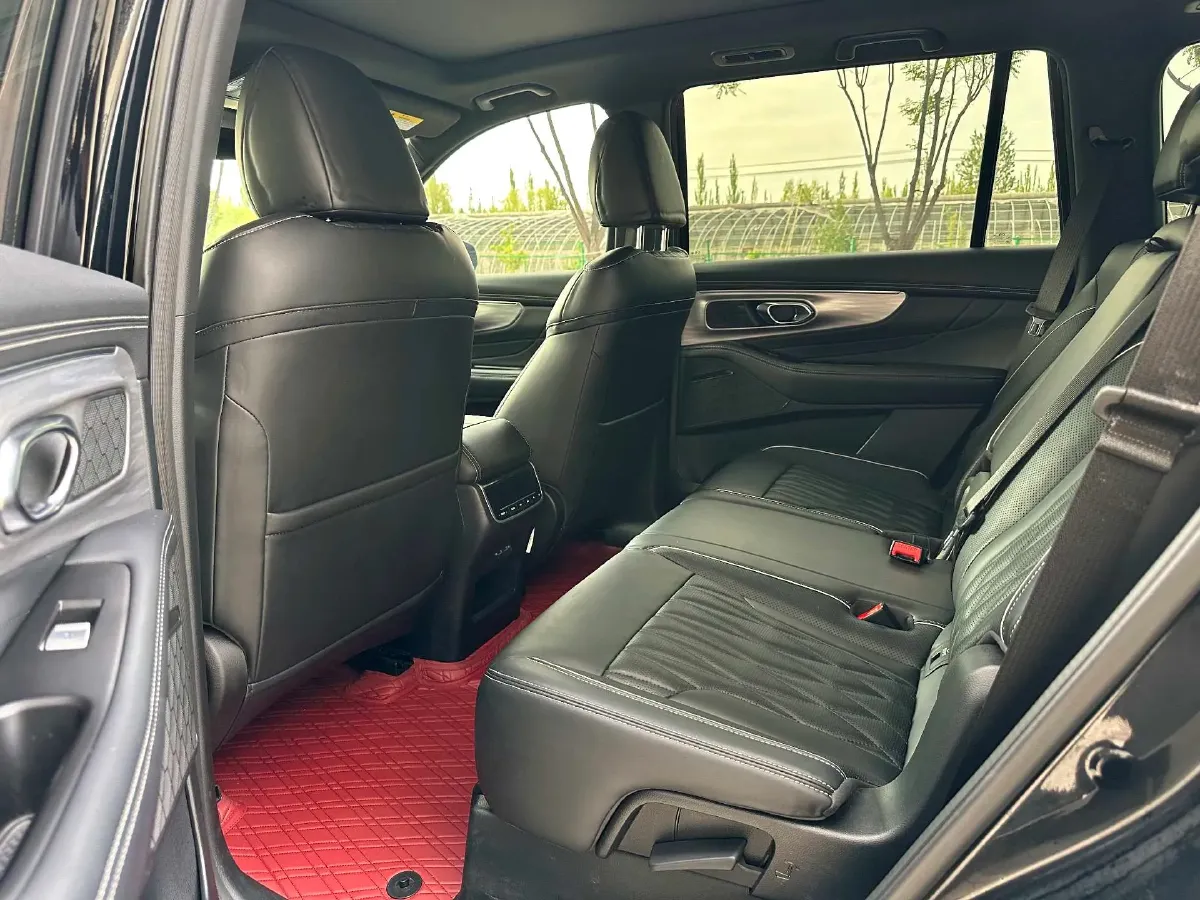 2024 GAC Trumpchi GS8 2.0T 252HP L4 8AT,autocango,china used car exporter,china ev exporter,chinese used car exporter,chinese used ev exporter