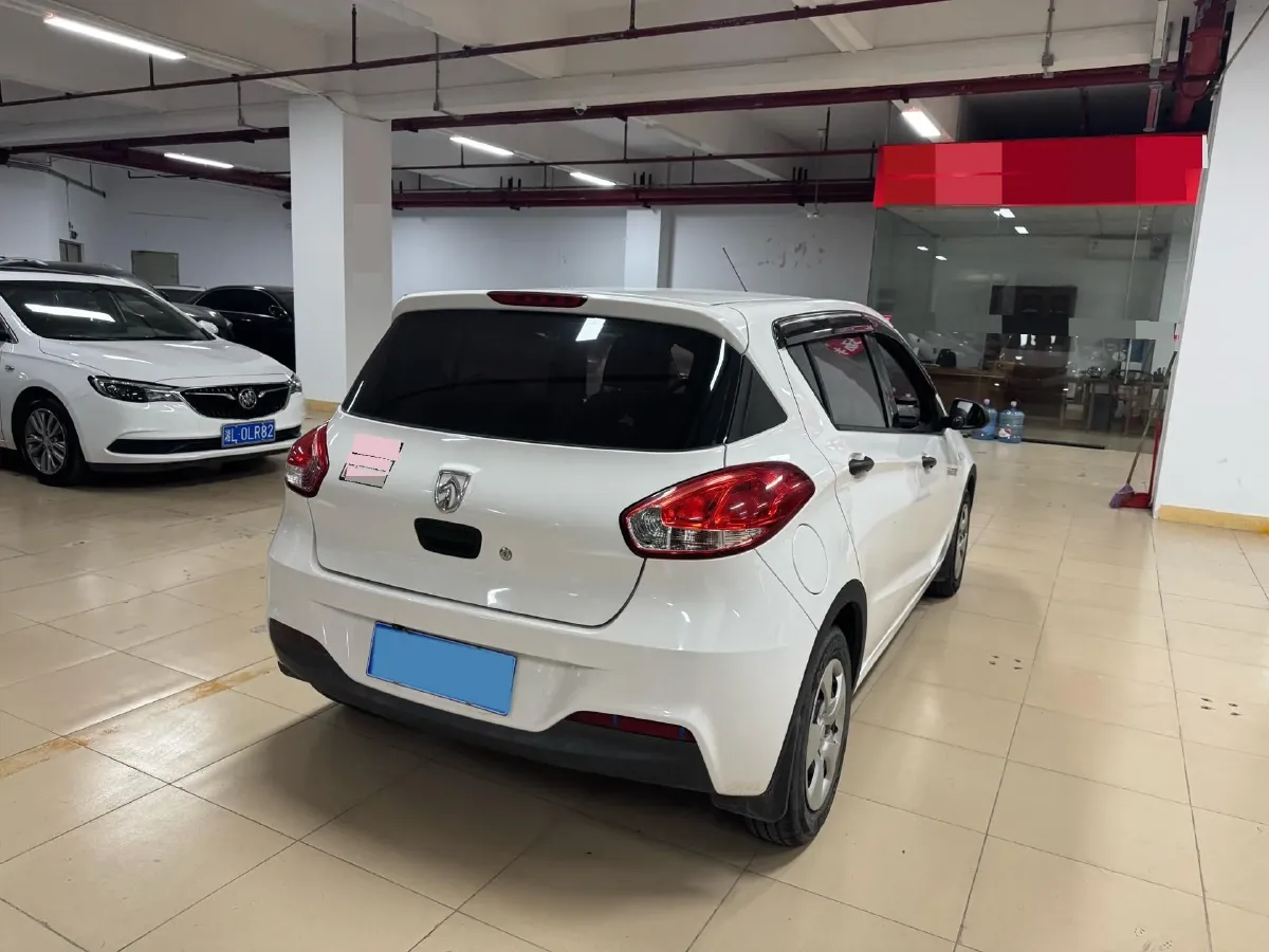 2016 BaoJun 310 1.2L 82HP L4 5MT,autocango,china used car exporter,china ev exporter,chinese used car exporter,chinese used ev exporter
