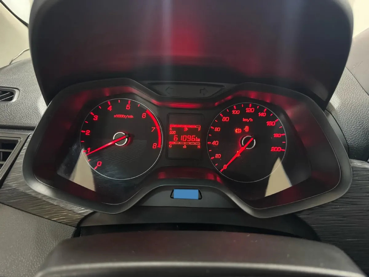 2016 BaoJun 310 1.2L 82HP L4 5MT,autocango,china used car exporter,china ev exporter,chinese used car exporter,chinese used ev exporter