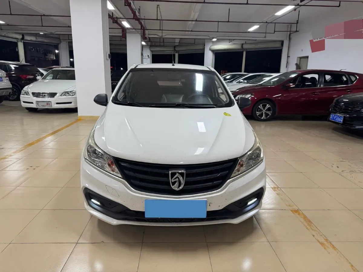 2016 BaoJun 310 1.2L 82HP L4 5MT,autocango,china used car exporter,china ev exporter,chinese used car exporter,chinese used ev exporter