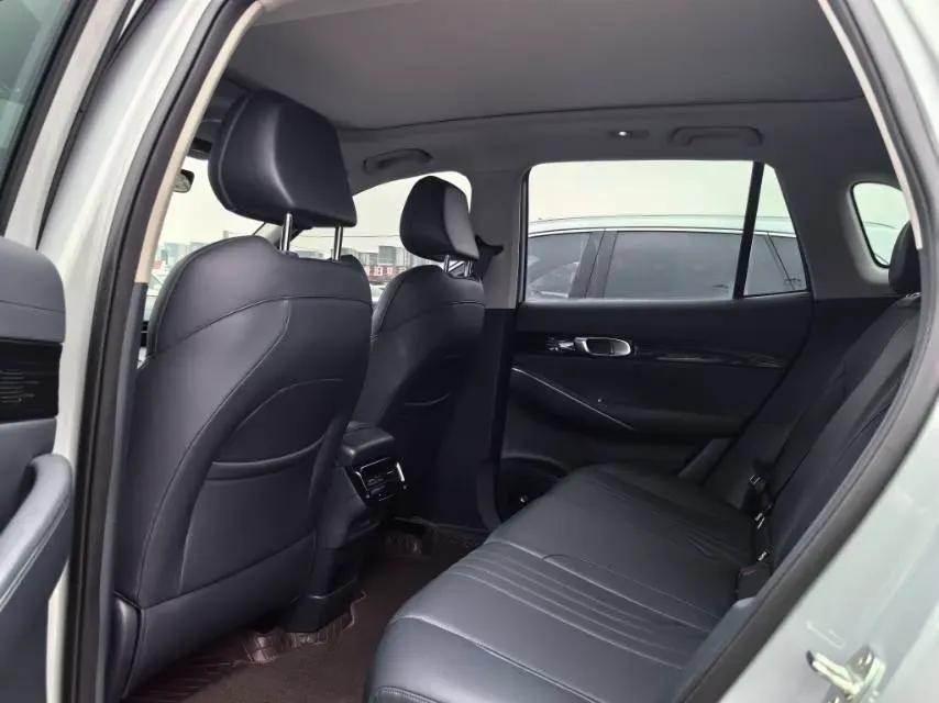 2024 Geely Emgrand L HiP 1.5T 181HP L4 3DHT PHEV 15.5KWH,autocango,china used car exporter,china ev exporter,chinese used car exporter,chinese used ev exporter