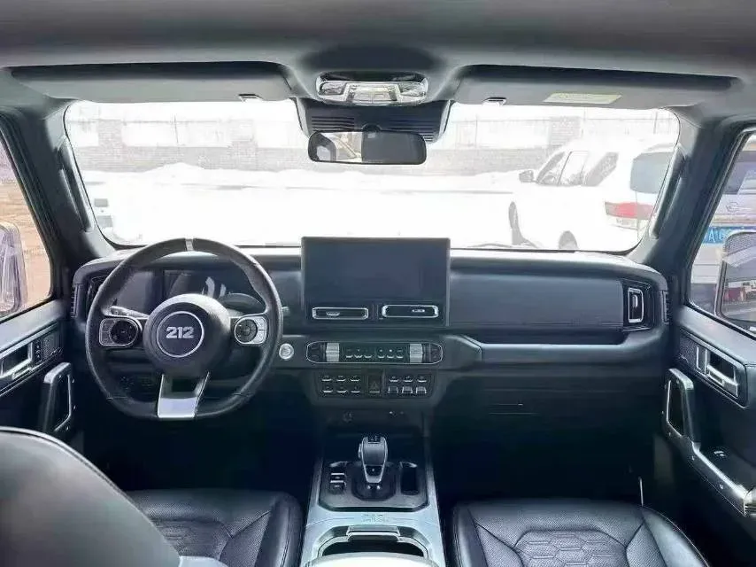 2025 212 212 T01 2.0T 252HP L4 8AT,autocango,china used car exporter,china ev exporter,chinese used car exporter,chinese used ev exporter