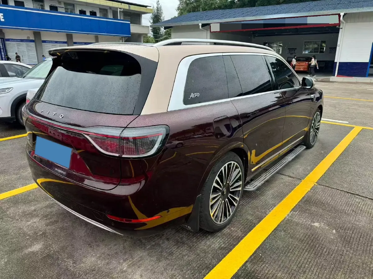 2025 AITO AITO M9 REEV 160HP REEV 52KWH,autocango,china used car exporter,china ev exporter,chinese used car exporter,chinese used ev exporter