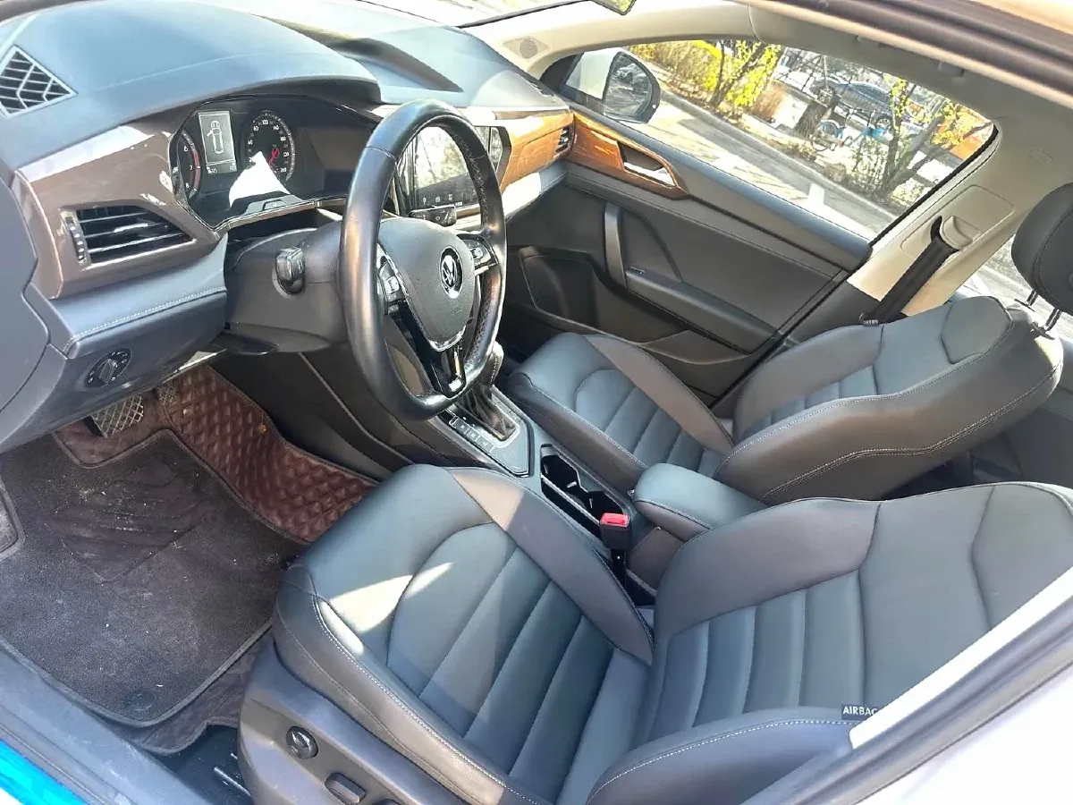 2021 Volkswagen Tharu 1.4T 150HP L4 7DCT,autocango,china used car exporter,china ev exporter,chinese used car exporter,chinese used ev exporter