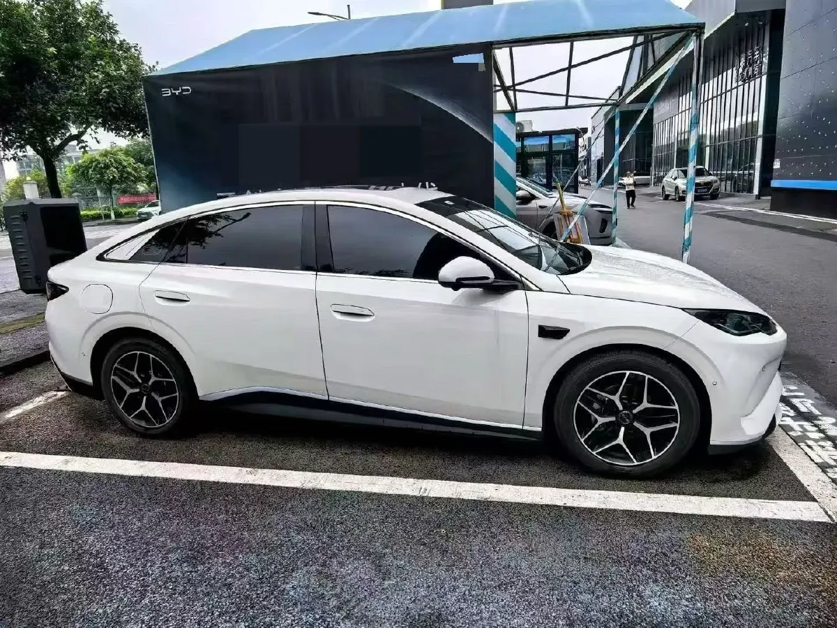 2025 BYD QinL BEV,autocango,china used car exporter,china ev exporter,chinese used car exporter,chinese used ev exporter