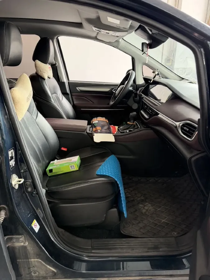2021 GAC Trumpchi M6 1.5T 169HP L4 7DCT,autocango,china used car exporter,china ev exporter,chinese used car exporter,chinese used ev exporter