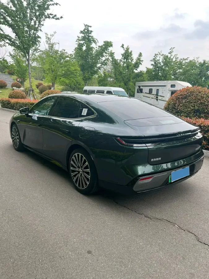 2025 Geely Galaxy Starshine 8 1.5T 163HP L4 3DHT PHEV 27.69KWH,autocango,china used car exporter,china ev exporter,chinese used car exporter,chinese used ev exporter