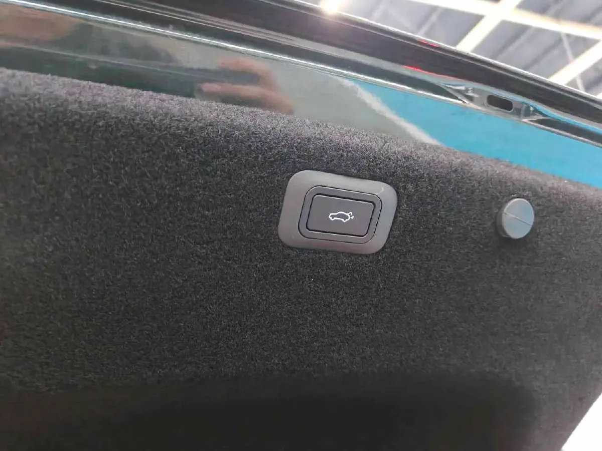 2025 Geely Galaxy Starshine 8 1.5T 163HP L4 3DHT PHEV 27.69KWH,autocango,china used car exporter,china ev exporter,chinese used car exporter,chinese used ev exporter