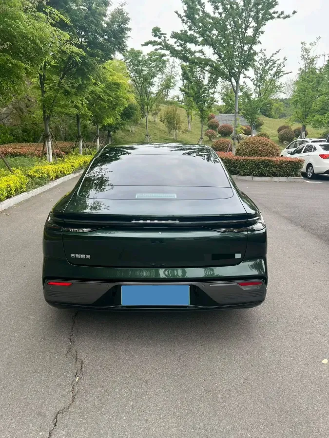 2025 Geely Galaxy Starshine 8 1.5T 163HP L4 3DHT PHEV 27.69KWH,autocango,china used car exporter,china ev exporter,chinese used car exporter,chinese used ev exporter