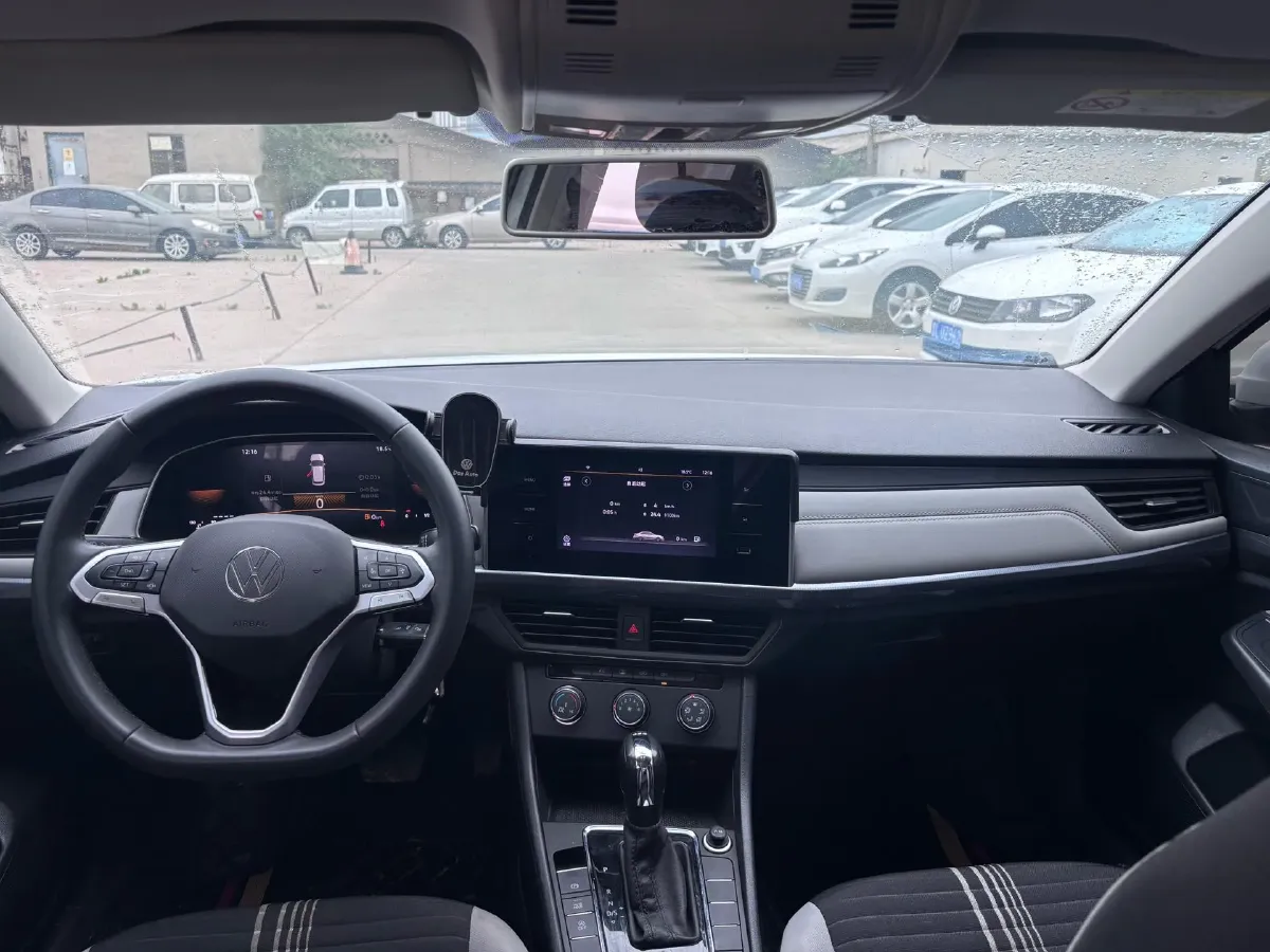 2023 Volkswagen Bora 1.2T 116HP L4 7DCT,autocango,china used car exporter,china ev exporter,chinese used car exporter,chinese used ev exporter