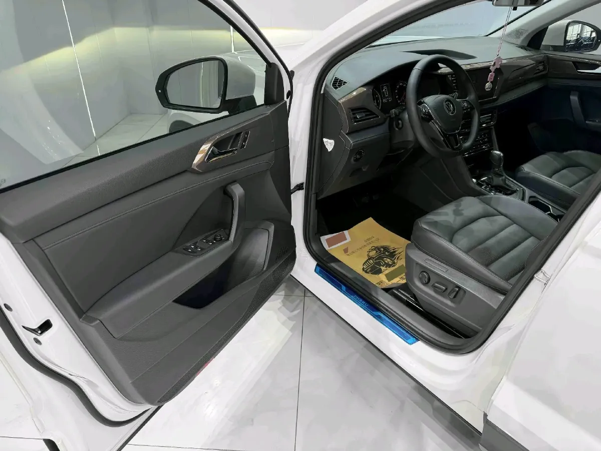 2021 Volkswagen Tharu 1.4T 150HP L4 7DCT,autocango,china used car exporter,china ev exporter,chinese used car exporter,chinese used ev exporter