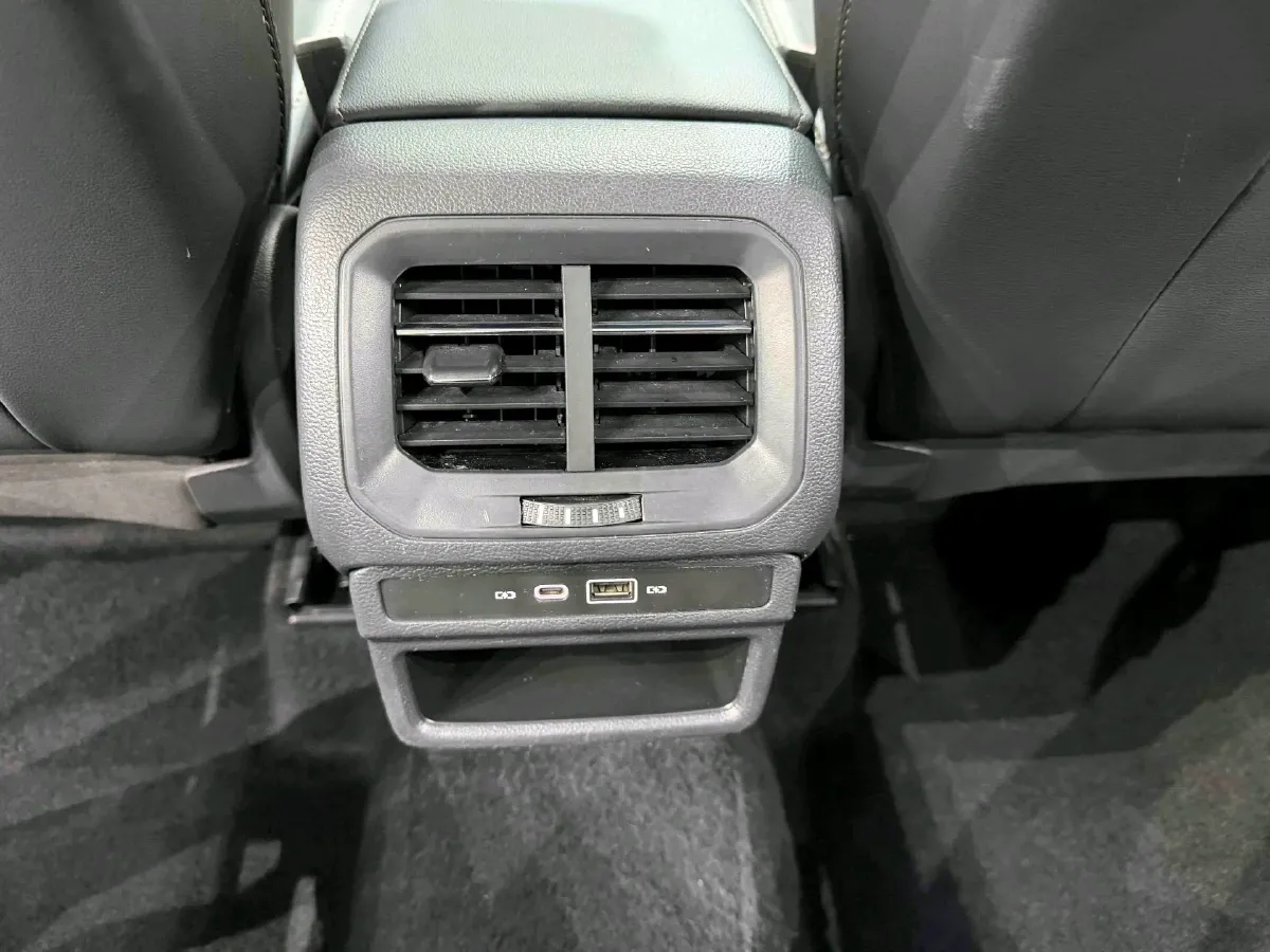 2021 Volkswagen Tharu 1.4T 150HP L4 7DCT,autocango,china used car exporter,china ev exporter,chinese used car exporter,chinese used ev exporter