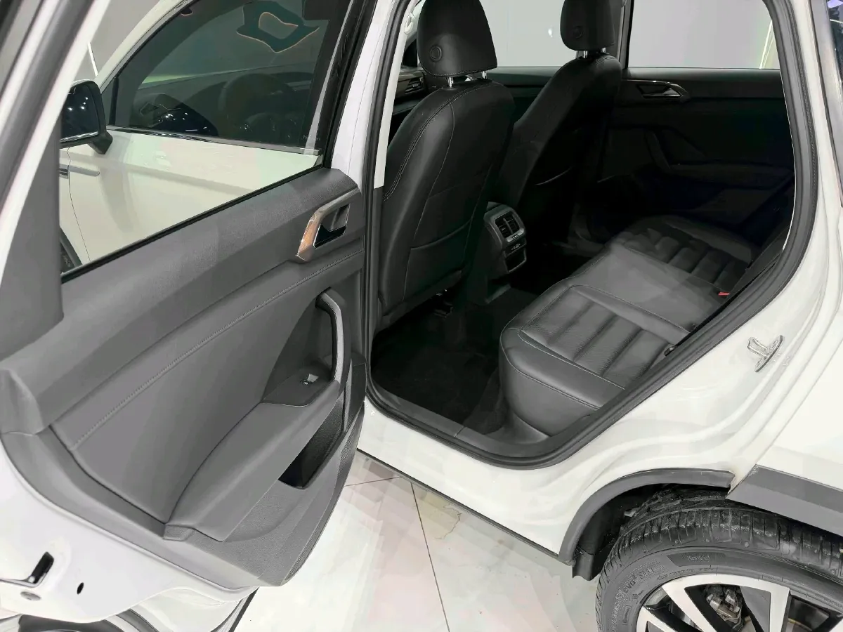2021 Volkswagen Tharu 1.4T 150HP L4 7DCT,autocango,china used car exporter,china ev exporter,chinese used car exporter,chinese used ev exporter