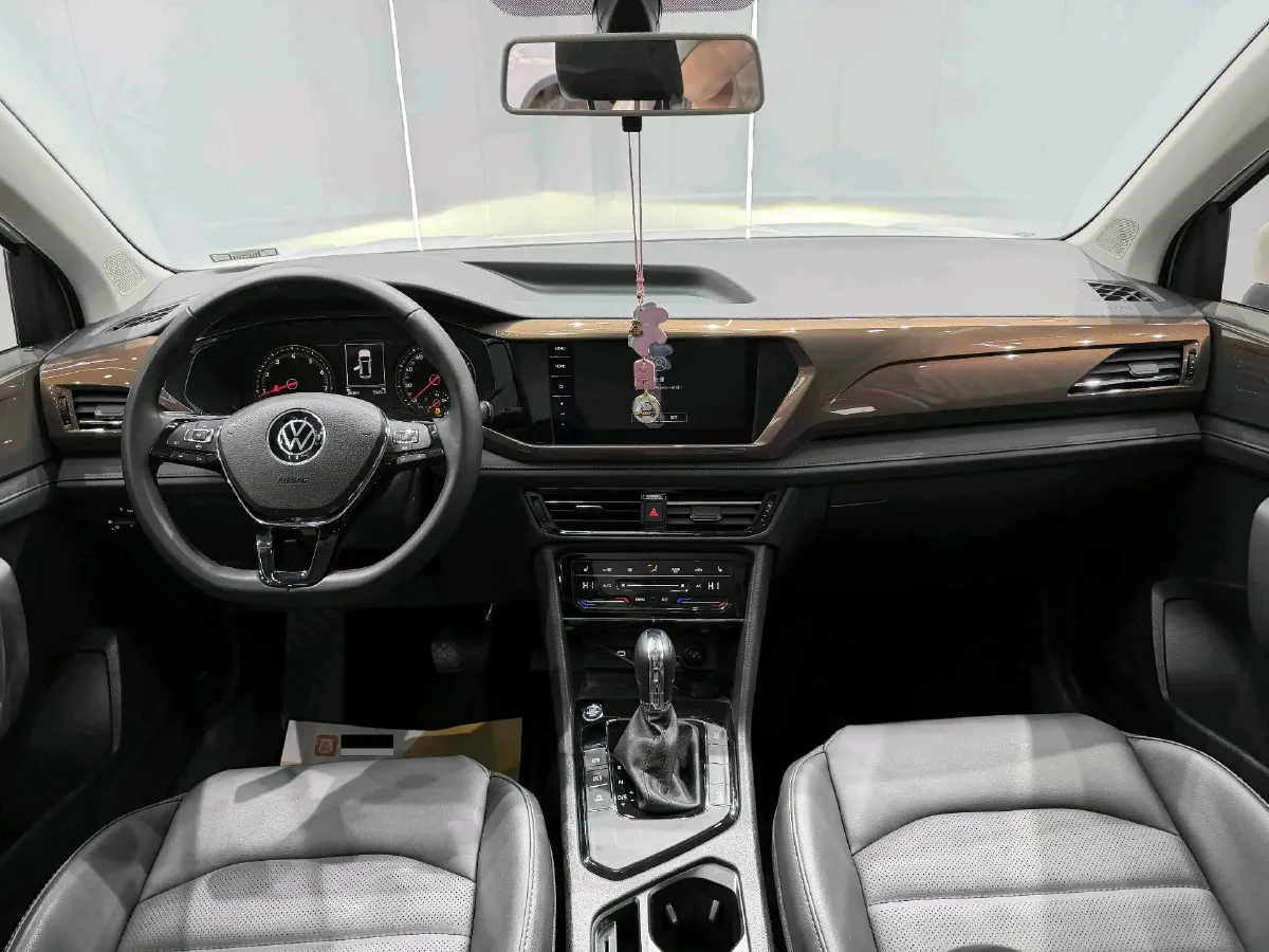 2021 Volkswagen Tharu 1.4T 150HP L4 7DCT,autocango,china used car exporter,china ev exporter,chinese used car exporter,chinese used ev exporter