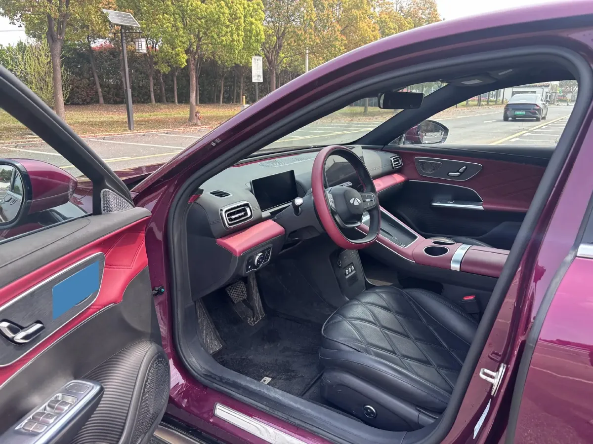 2025 Fulwin FulwinA9L 1.5T 156HP L4 1DHT PHEV,autocango,china used car exporter,china ev exporter,chinese used car exporter,chinese used ev exporter