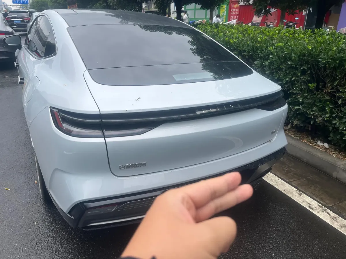 2024 Geely Galaxy E8 BEV 76KWH,autocango,china used car exporter,china ev exporter,chinese used car exporter,chinese used ev exporter