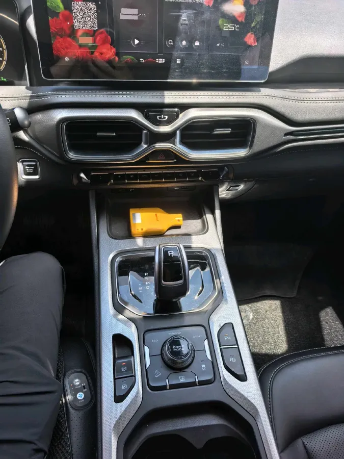 2020 Geely Okavango 1.8T 184HP L4 7DCT,autocango,china used car exporter,china ev exporter,chinese used car exporter,chinese used ev exporter