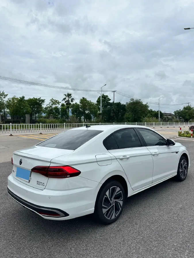 2024 Volkswagen Bora 1.2T 116HP L4 7DCT,autocango,china used car exporter,china ev exporter,chinese used car exporter,chinese used ev exporter
