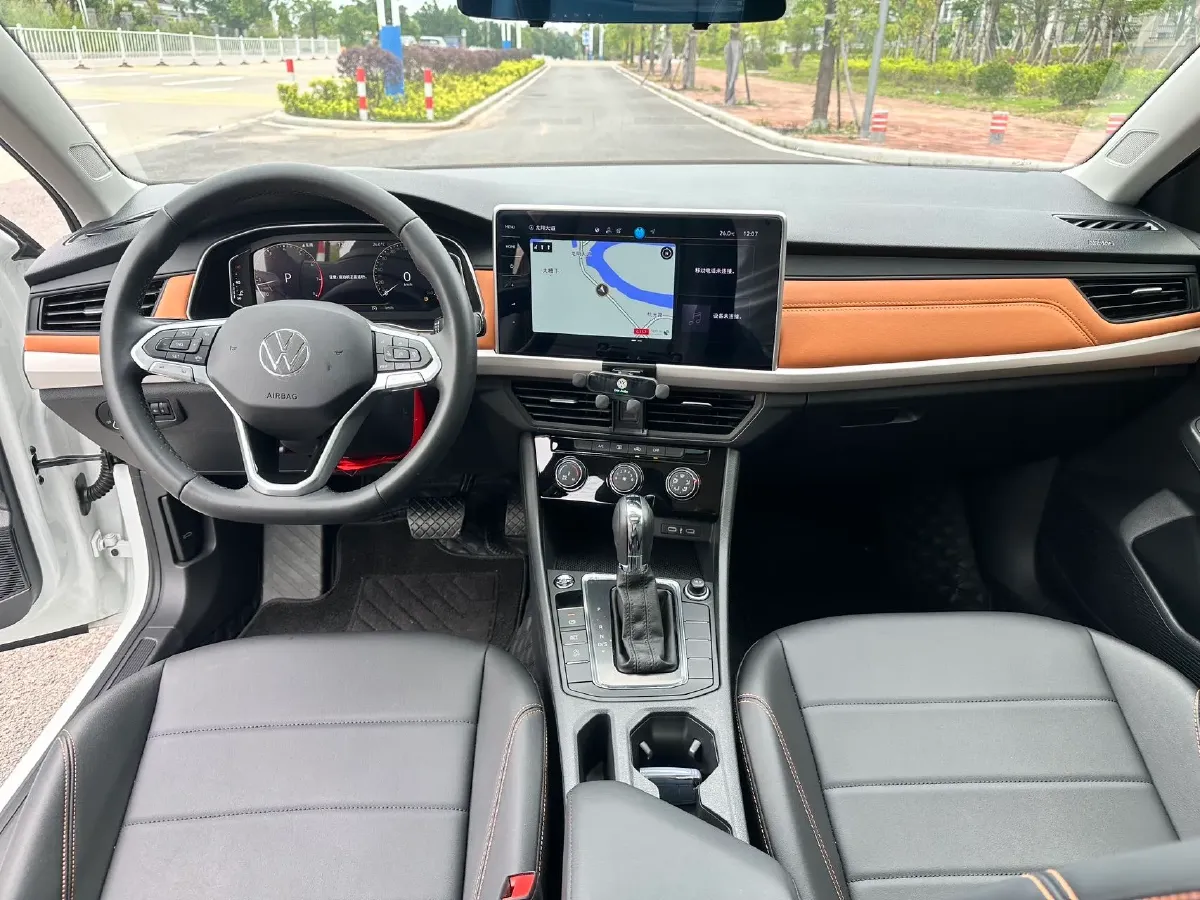 2024 Volkswagen Bora 1.2T 116HP L4 7DCT,autocango,china used car exporter,china ev exporter,chinese used car exporter,chinese used ev exporter