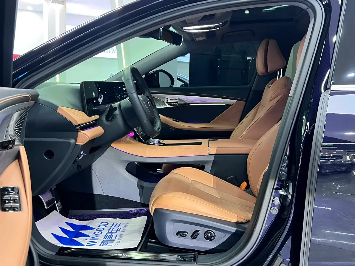 2024 Voyah ZhuiGuang 1.5T 136HP L4 PHEV 43KWH,autocango,china used car exporter,china ev exporter,chinese used car exporter,chinese used ev exporter