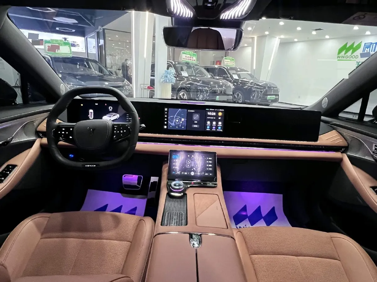 2024 Voyah ZhuiGuang 1.5T 136HP L4 PHEV 43KWH,autocango,china used car exporter,china ev exporter,chinese used car exporter,chinese used ev exporter