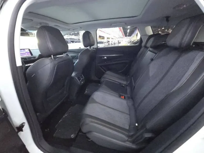 2017 Peugeot 5008 1.6T 167HP L4 6AT,autocango,china used car exporter,china ev exporter,chinese used car exporter,chinese used ev exporter