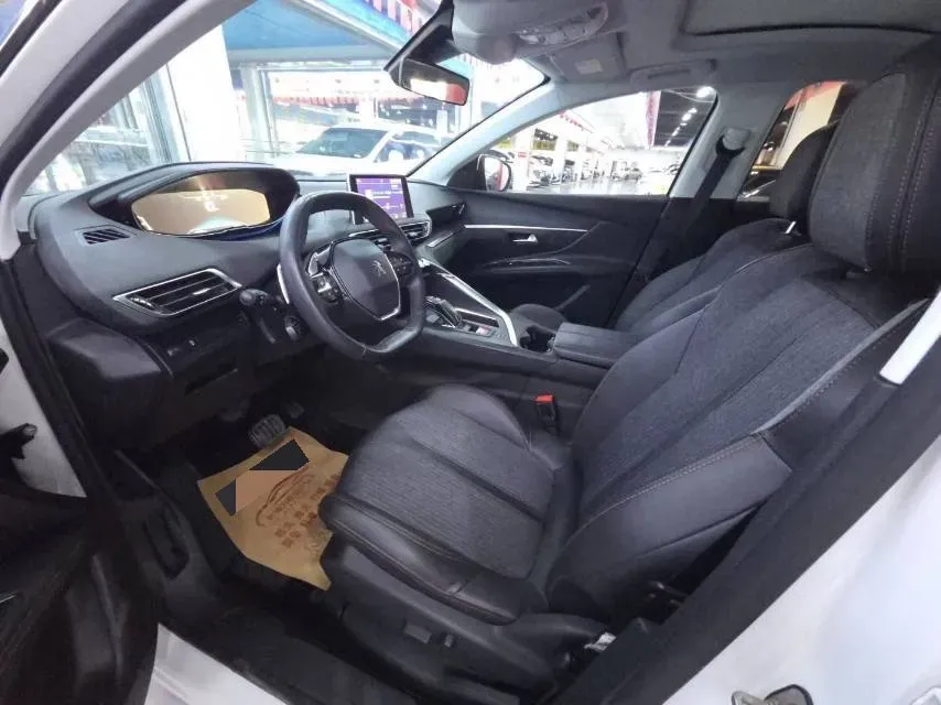 2017 Peugeot 5008 1.6T 167HP L4 6AT,autocango,china used car exporter,china ev exporter,chinese used car exporter,chinese used ev exporter