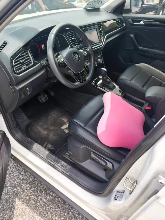 2021 Volkswagen T-Roc 1.4T 150HP L4 7DCT,autocango,china used car exporter,china ev exporter,chinese used car exporter,chinese used ev exporter