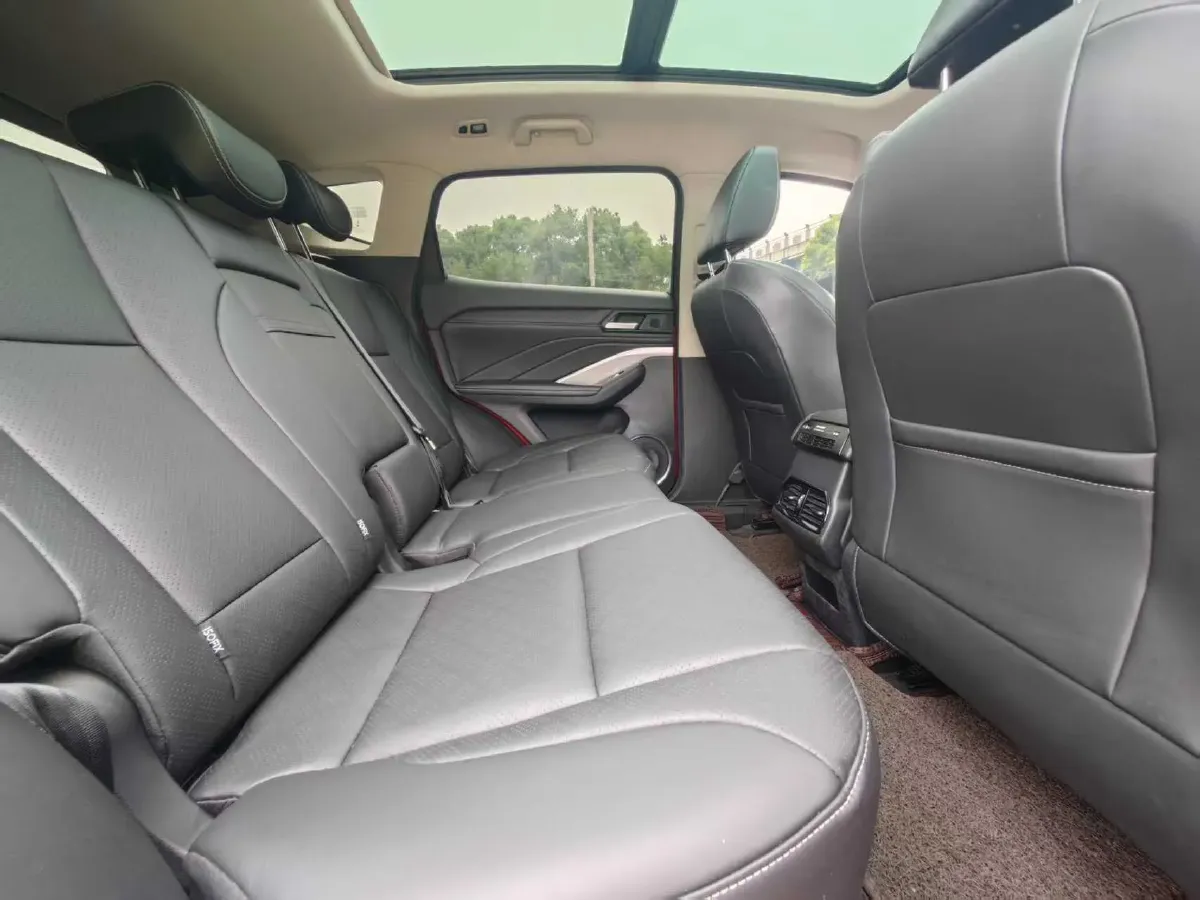 2018 WEY VV6 2.0T 197HP L4 7DCT,autocango,china used car exporter,china ev exporter,chinese used car exporter,chinese used ev exporter