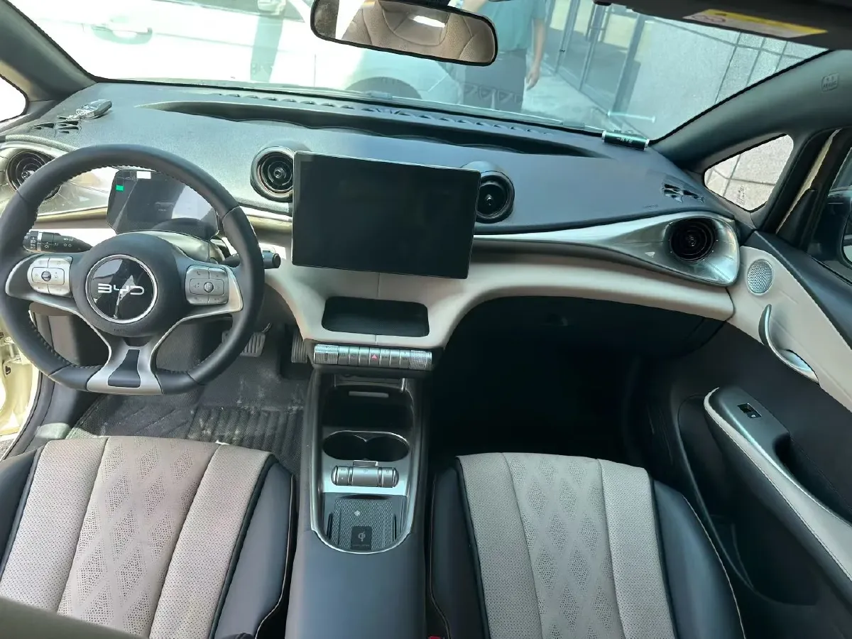 2025 BYD Dolphin BEV 44.928KWH,autocango,china used car exporter,china ev exporter,chinese used car exporter,chinese used ev exporter