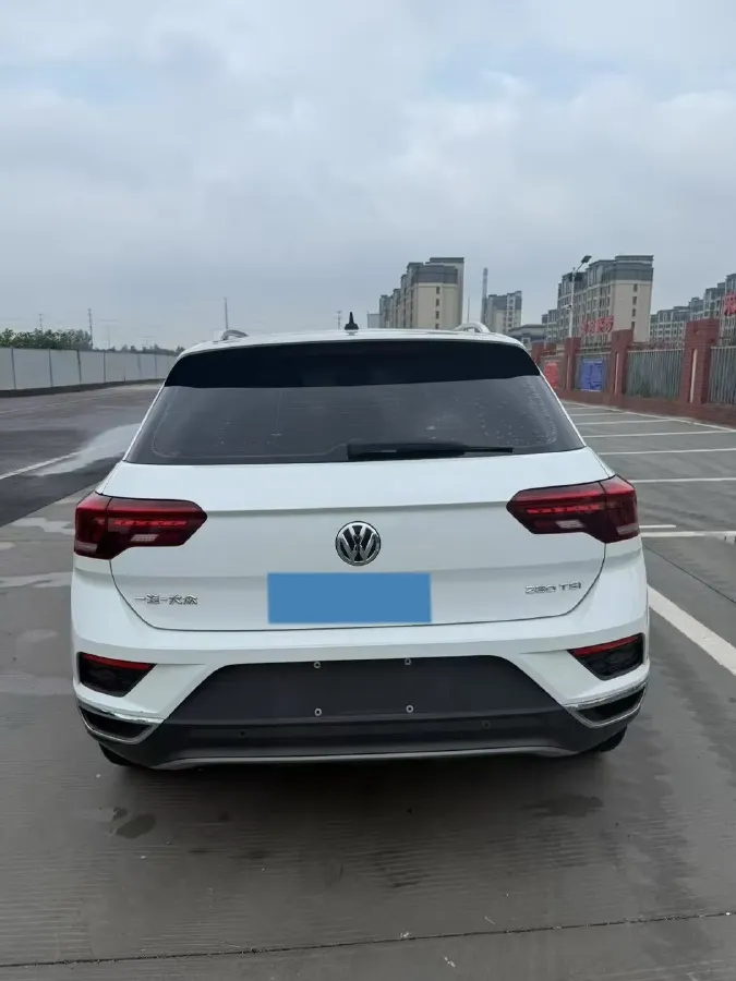 2021 Volkswagen T-Roc 1.4T 150HP L4 7DCT,autocango,china used car exporter,china ev exporter,chinese used car exporter,chinese used ev exporter