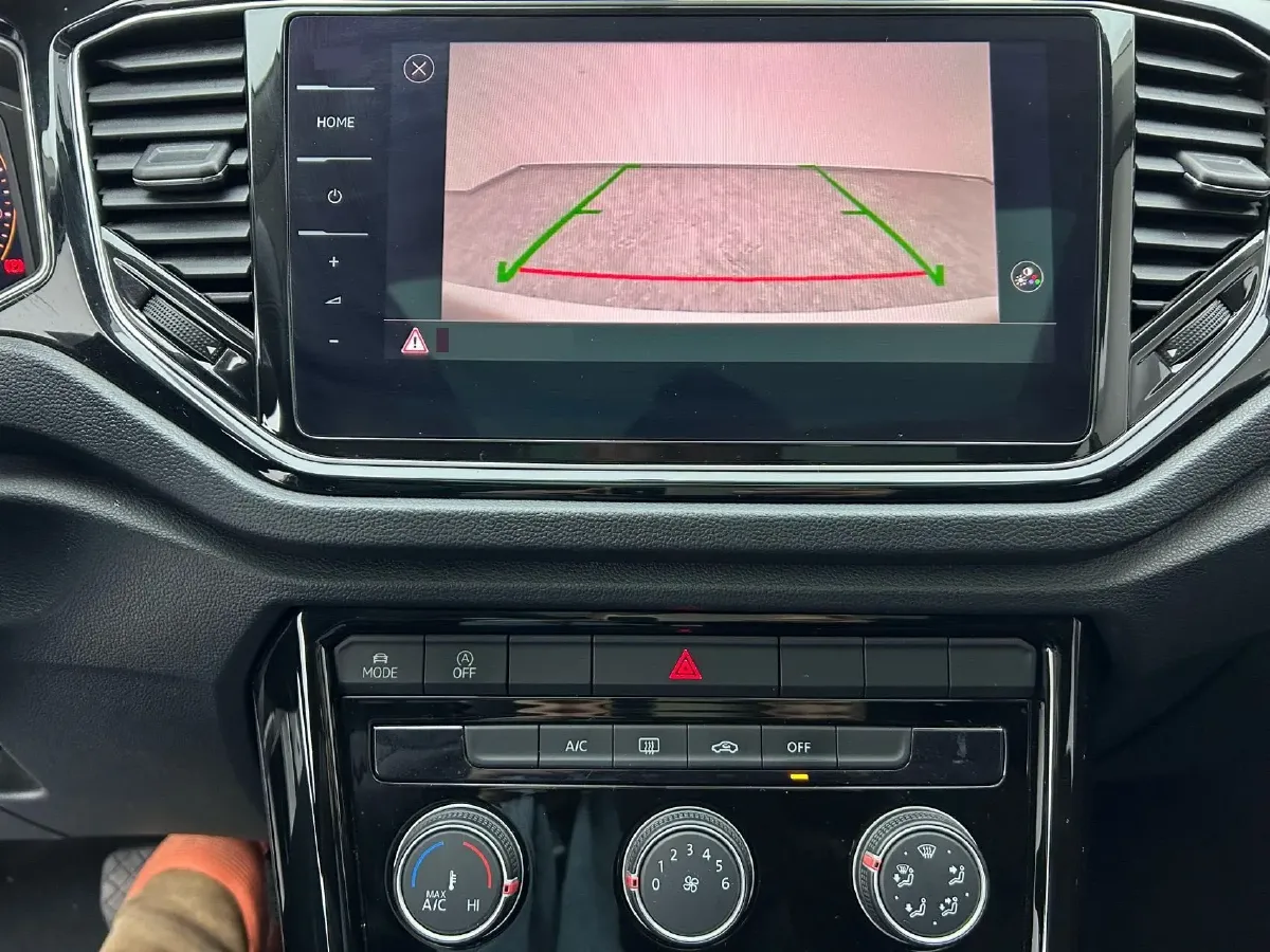 2021 Volkswagen T-Roc 1.4T 150HP L4 7DCT,autocango,china used car exporter,china ev exporter,chinese used car exporter,chinese used ev exporter