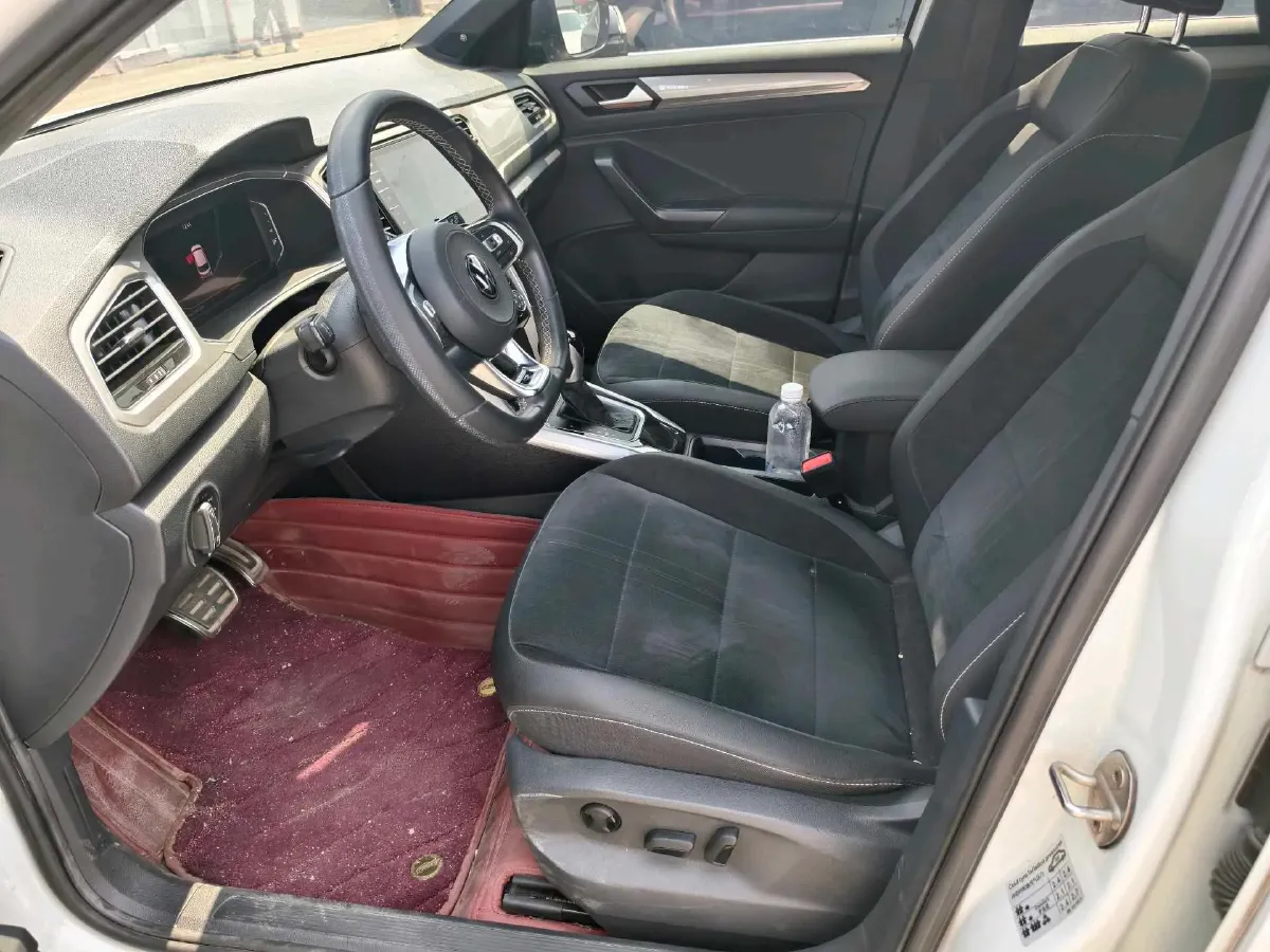 2021 Volkswagen T-Roc 1.4T 150HP L4 7DCT,autocango,china used car exporter,china ev exporter,chinese used car exporter,chinese used ev exporter