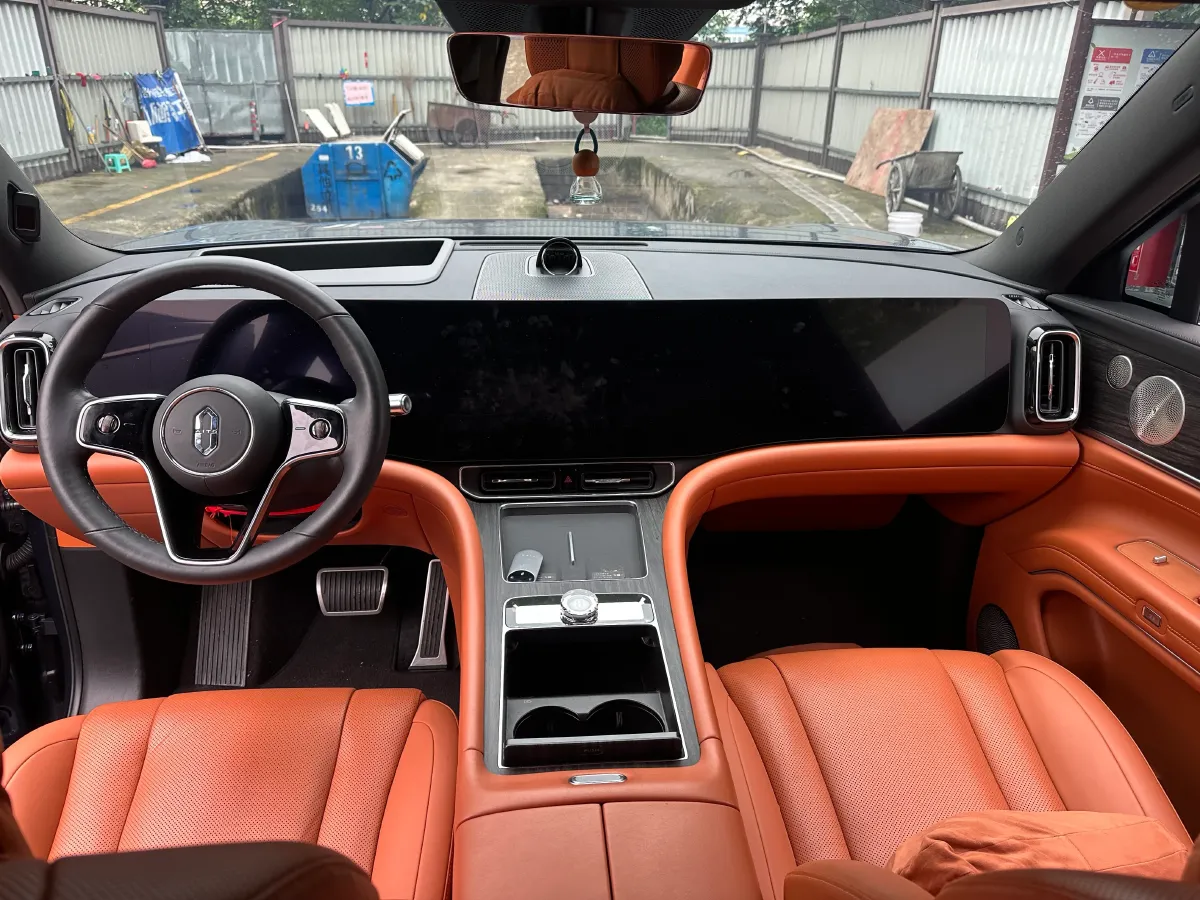 2024 AITO AITO M9 1.5T 152HP L4 REEV 42KWH,autocango,china used car exporter,china ev exporter,chinese used car exporter,chinese used ev exporter