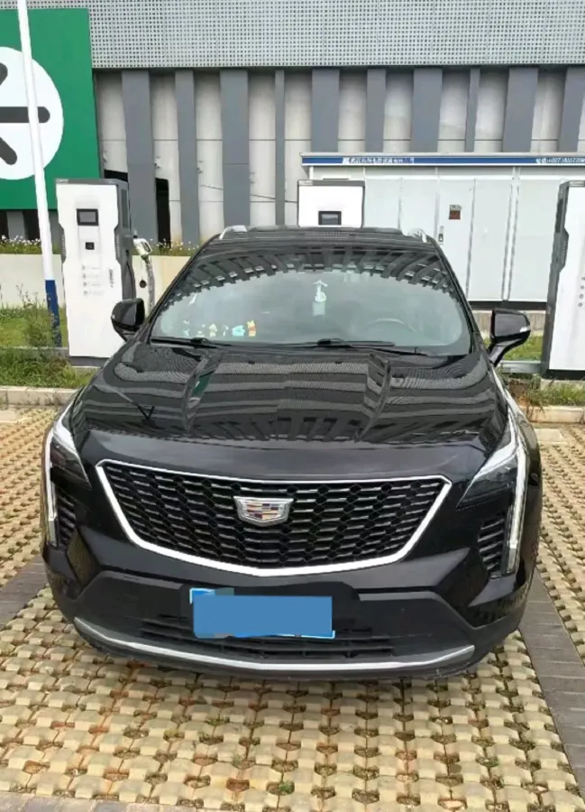 2020 Cadillac XT4 2.0T 237HP L4 9AT,autocango,china used car exporter,china ev exporter,chinese used car exporter,chinese used ev exporter