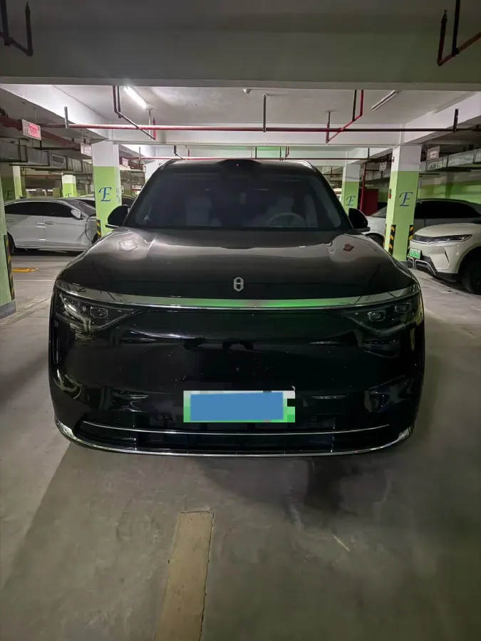 2025 AITO AITO M8 REEV 160HP REEV 53.4KWH,autocango,china used car exporter,china ev exporter,chinese used car exporter,chinese used ev exporter