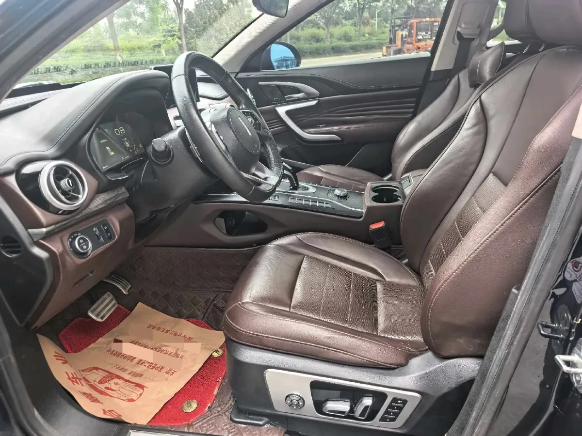 2017 WEY VV7 2.0T 234HP L4 7DCT,autocango,china used car exporter,china ev exporter,chinese used car exporter,chinese used ev exporter