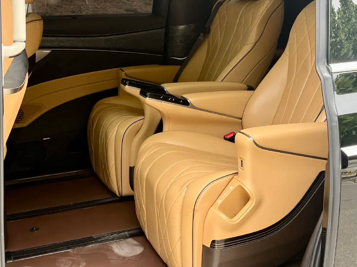 2024 Denza D9 1.5T 139HP L4 E-CVT PHEV 40KWH,autocango,china used car exporter,china ev exporter,chinese used car exporter,chinese used ev exporter