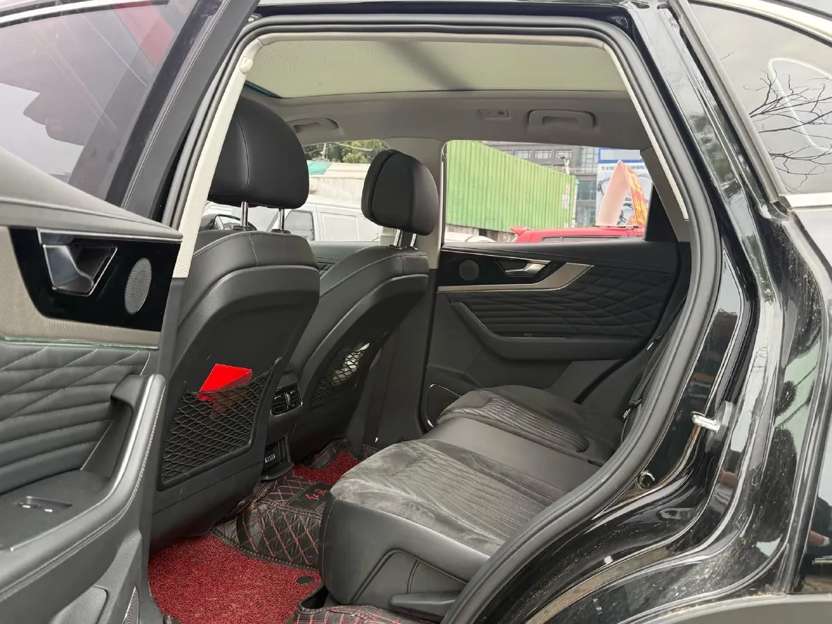 2022 HongQi HS5 2.0T 224HP L4 6AT,autocango,china used car exporter,china ev exporter,chinese used car exporter,chinese used ev exporter