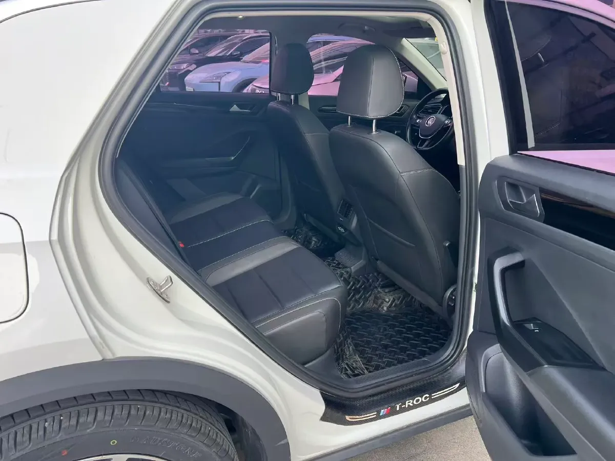 2021 Volkswagen T-Roc 1.4T 150HP L4 7DCT,autocango,china used car exporter,china ev exporter,chinese used car exporter,chinese used ev exporter