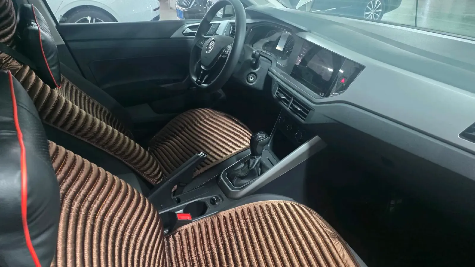 2021 Bestune T55 1.5T 169HP L4 7DCT,autocango,china used car exporter,china ev exporter,chinese used car exporter,chinese used ev exporter