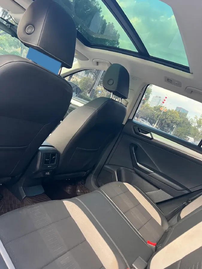2019 Volkswagen T-Roc 1.4T 131HP L4 7DCT,autocango,china used car exporter,china ev exporter,chinese used car exporter,chinese used ev exporter