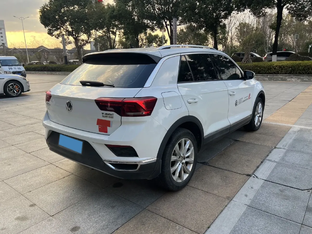 2019 Volkswagen T-Roc 1.4T 131HP L4 7DCT,autocango,china used car exporter,china ev exporter,chinese used car exporter,chinese used ev exporter
