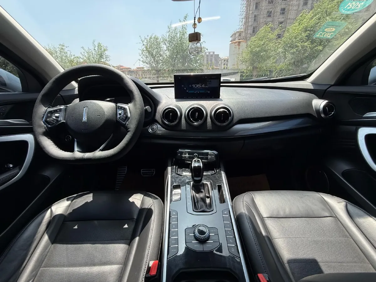 2017 WEY VV7 2.0T 234HP L4 7DCT,autocango,china used car exporter,china ev exporter,chinese used car exporter,chinese used ev exporter