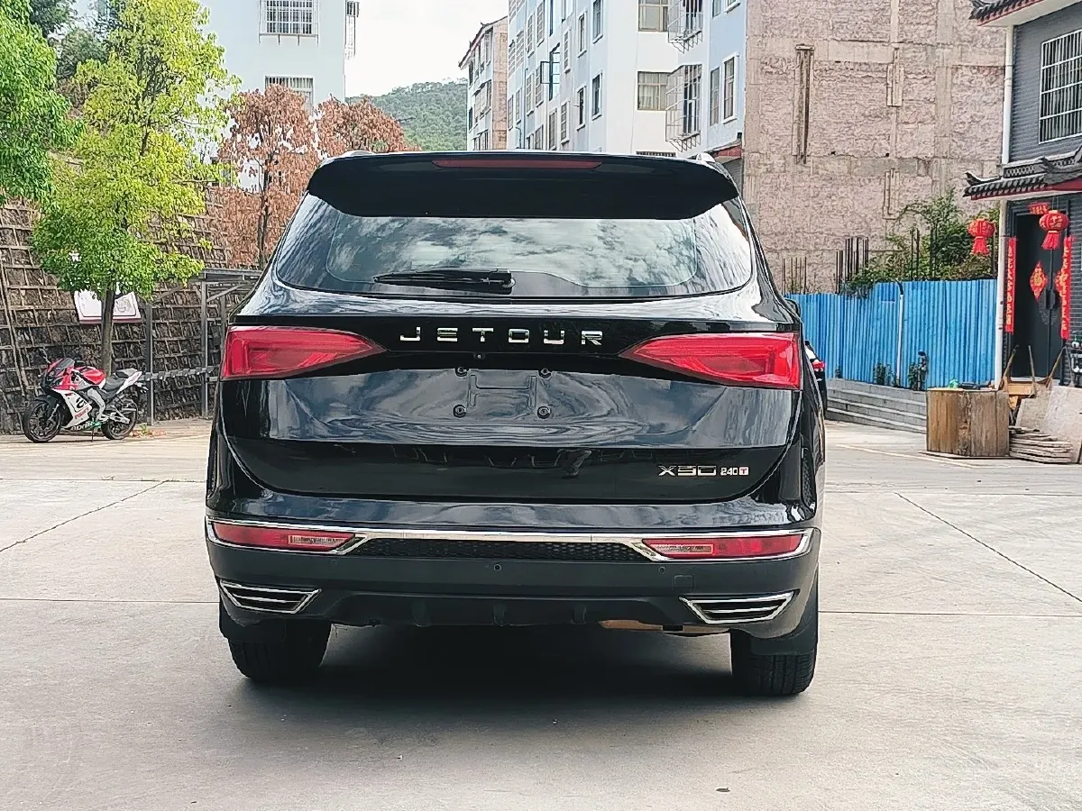 2019 Jetour X90 1.5T 147HP L4 6MT,autocango,china used car exporter,china ev exporter,chinese used car exporter,chinese used ev exporter